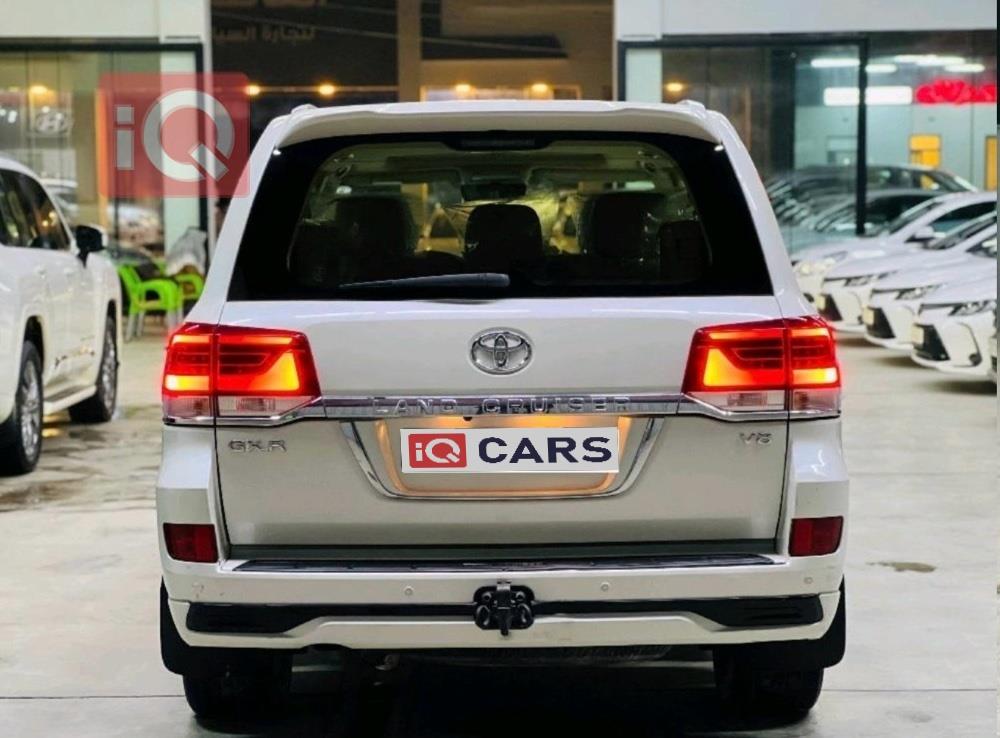 تويوتا لاندكروزر